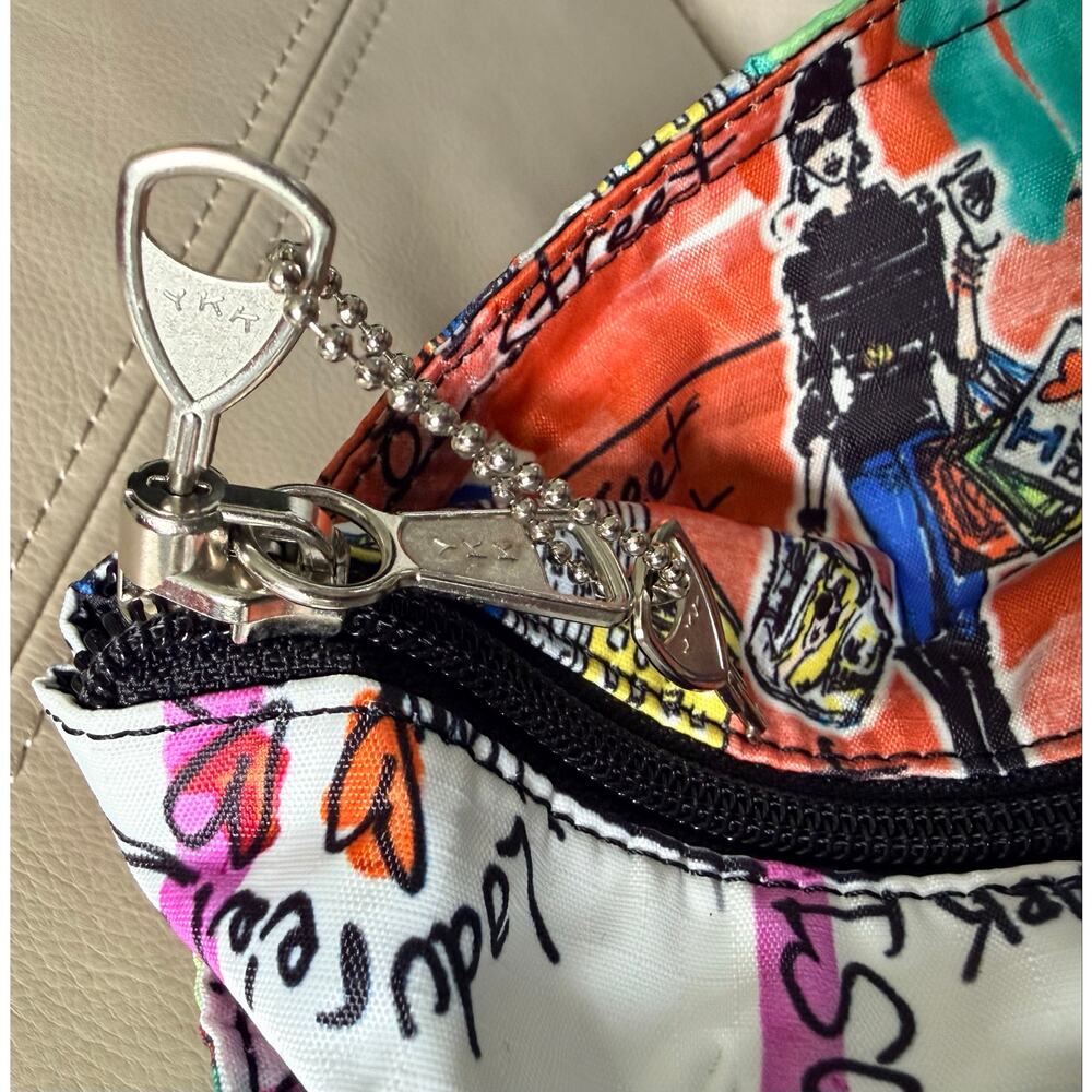 BRIGHTON Super Tote with Locking Zipper New York City Print Large Travel Shopper - Picture 6 of 16